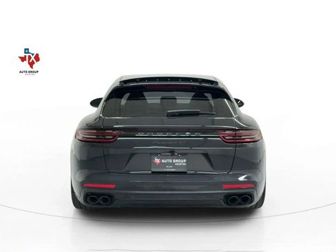 Used 2018 Porsche Panamera 4S image 8