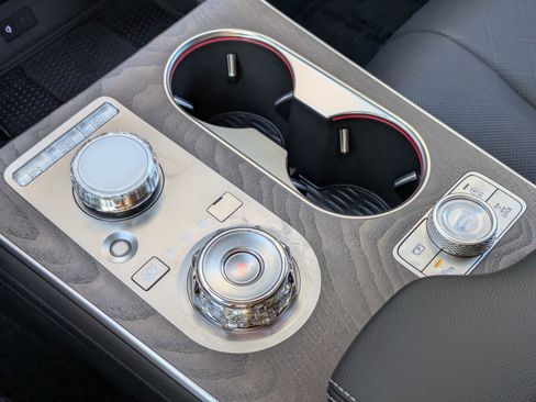 Used 2025 Genesis GV80 3.5T Advanced image 22