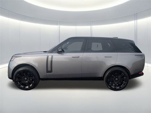 Used 2024 Land Rover Range Rover SE image 8