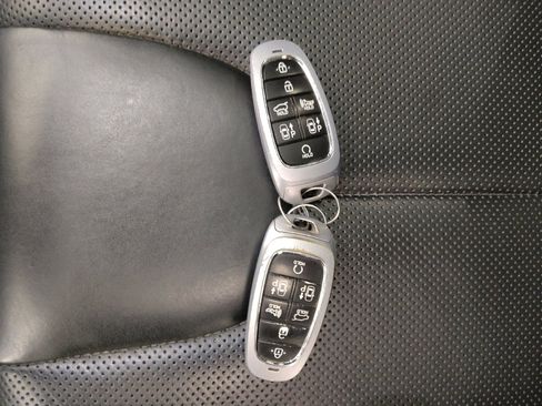Used 2022 Hyundai Santa Fe Calligraphy image 32