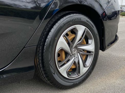 Used 2019 Honda Civic LX image 9