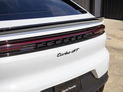 New 2026 Porsche Cayenne Turbo GT image 43