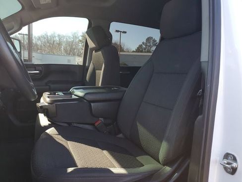 Used 2022 Chevrolet Silverado 2500 Custom w/ Custom Value Package image 24