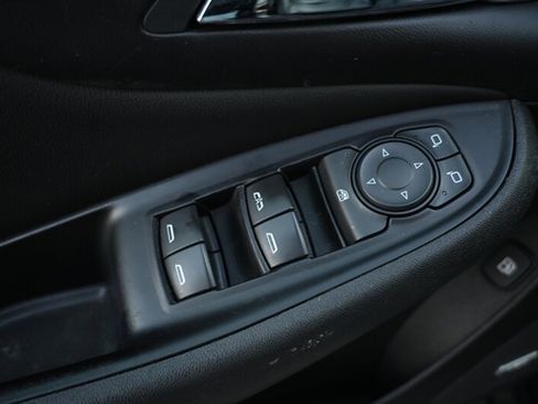 Used 2018 Chevrolet Volt Premier w/ Driver Confidence Package image 19