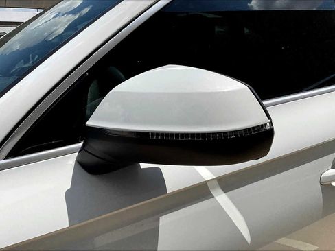 Used 2021 Audi Q5 2.0T Premium w/ Convenience Package image 13