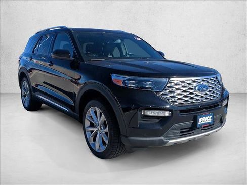 Used 2022 Ford Explorer Platinum w/ Equipment Group 601A image 3