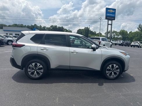 Used 2023 Nissan Rogue SV AWD/4WD image 11