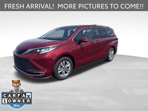 Used 2024 Toyota Sienna Limited AWD/4WD image 1
