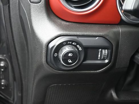 Used 2023 Jeep Gladiator Rubicon image 19