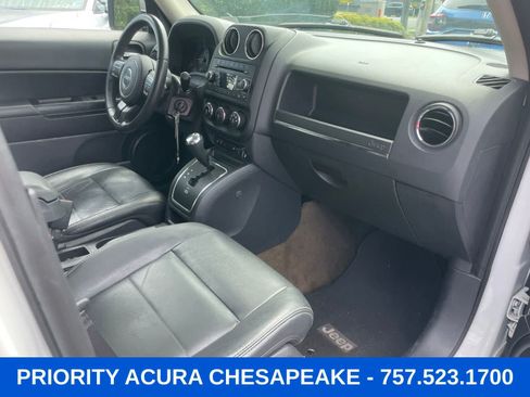 Used 2017 Jeep Patriot High Altitude FWD image 22