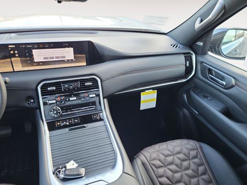 New 2026 Nissan Armada Platinum image 12