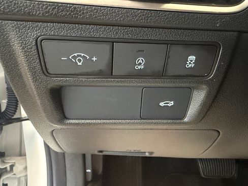 Used 2025 Hyundai Sonata SE FWD image 24