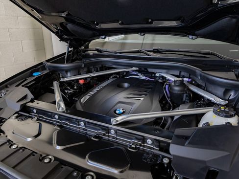 Used 2025 BMW X6 xDrive40i image 36