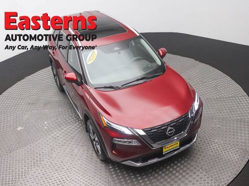 Used 2023 Nissan Rogue Platinum w/ Platinum Premium Package AWD/4WD image 3