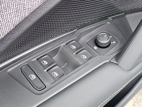 New 2026 Volkswagen Tiguan S AWD/4WD image 15