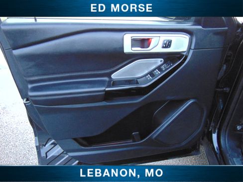 Certified 2021 Ford Explorer Platinum w/ Equipment Group 601A image 17