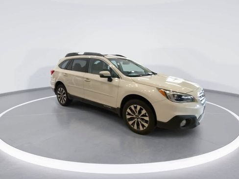 Used 2015 Subaru Outback 3.6R Limited AWD/4WD image 2