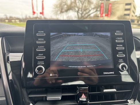 Used 2024 Toyota Camry SE image 28