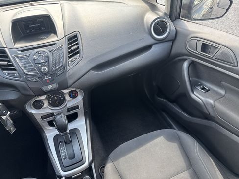Used 2018 Ford Fiesta SE FWD image 18