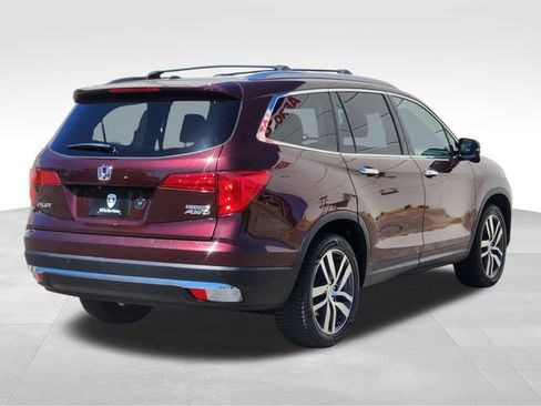 Used 2017 Honda Pilot Touring image 9