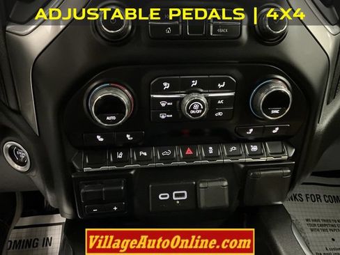 Used 2022 Chevrolet Silverado 2500 LT w/ Convenience Package AWD/4WD image 15