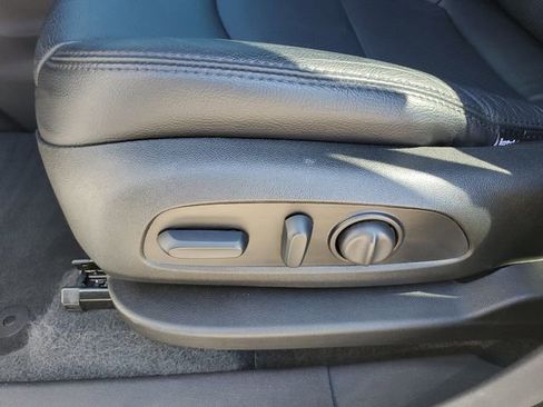 Used 2024 Chevrolet Equinox LT image 17