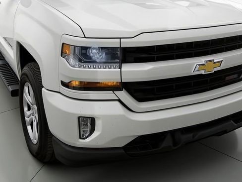Used 2018 Chevrolet Silverado 1500 LT w/ All Star Edition image 5