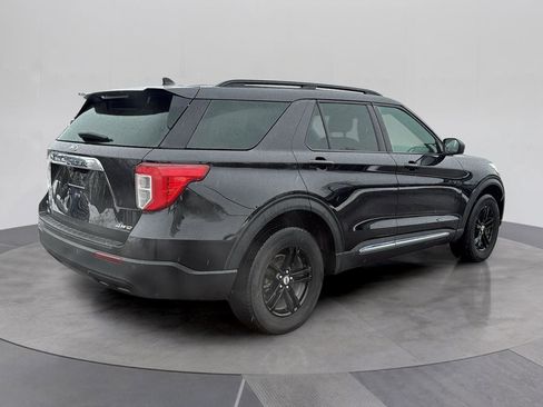 Used 2023 Ford Explorer XLT image 5