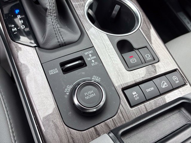 Used 2020 Toyota Highlander Limited AWD/4WD image 18