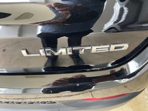 Used 2024 Jeep Compass Limited AWD/4WD image 8