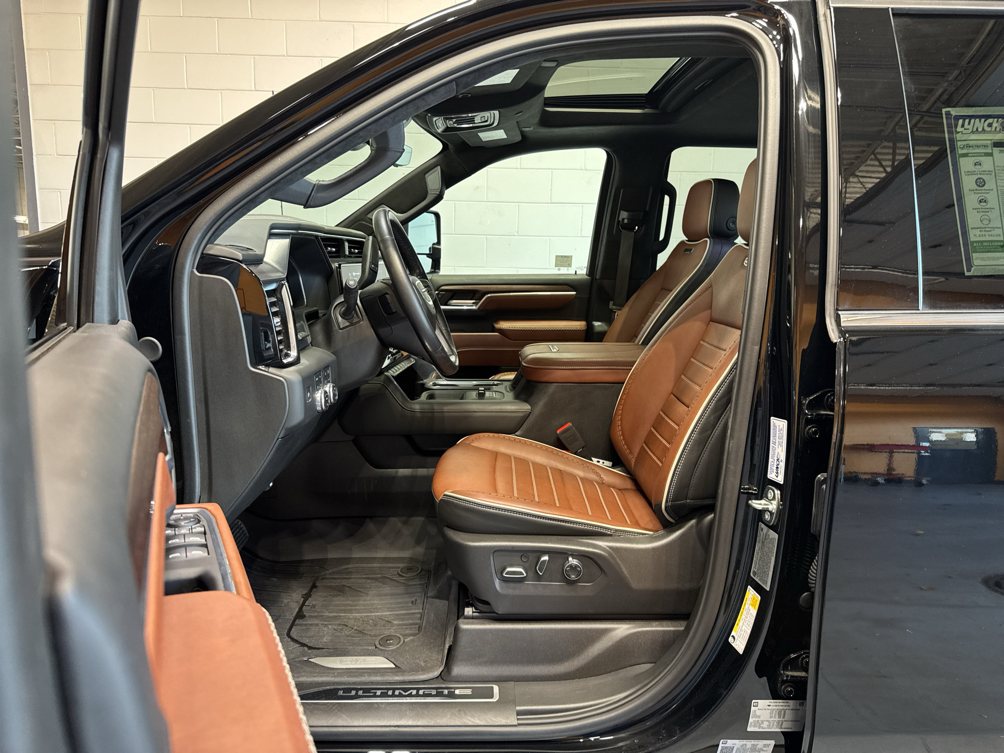 Used 2024 GMC Sierra 3500 Denali Ultimate AWD/4WD image 19