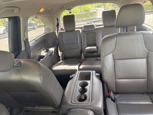 Used 2016 Honda Odyssey Touring Elite image 22