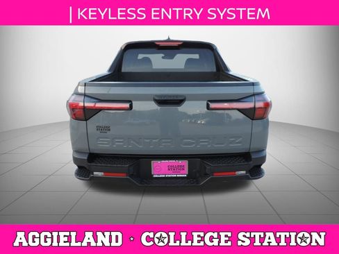 Used 2024 Hyundai Santa Cruz SEL FWD image 5