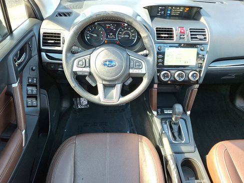 Used 2018 Subaru Forester 2.5i Touring w/ Popular Package #3B image 11