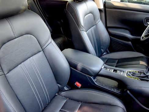 Certified 2024 Honda HR-V EX-L image 10