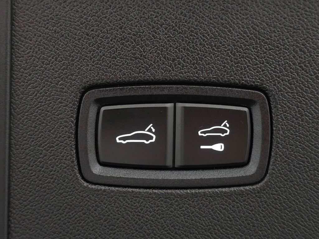Certified 2023 Porsche Cayenne Platinum Edition AWD/4WD image 24