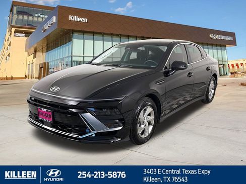 Used 2025 Hyundai Sonata SE FWD image 4