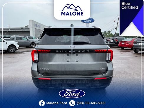 Used 2025 Ford Explorer Active AWD/4WD image 6
