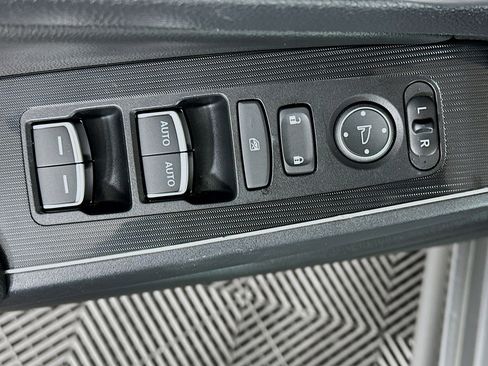 Used 2022 Honda Civic Touring image 15