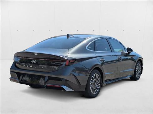 New 2025 Hyundai Sonata SEL image 2