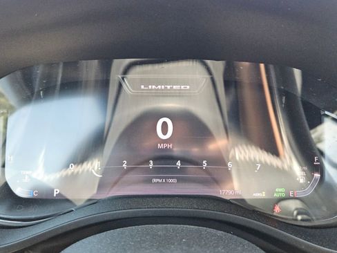 Used 2025 RAM 1500 Limited image 24