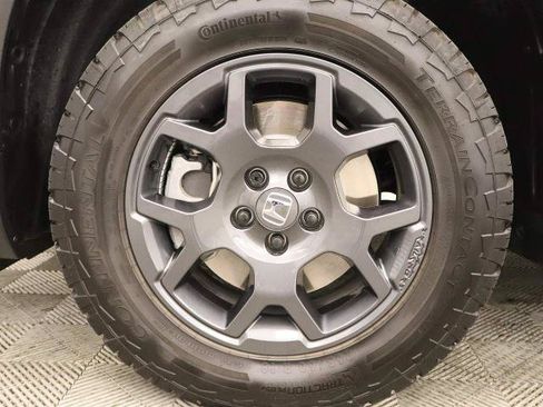 Used 2025 Honda Pilot TrailSport image 26