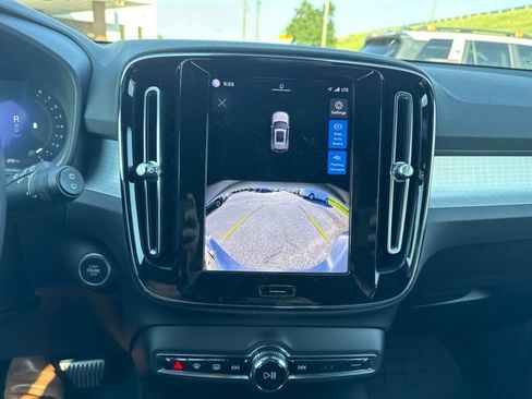 Used 2024 Volvo XC40 B5 Core w/ Protection Package Premier AWD/4WD image 14