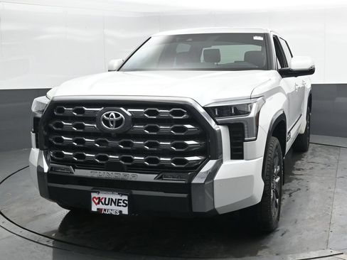 Used 2024 Toyota Tundra Platinum AWD/4WD image 5