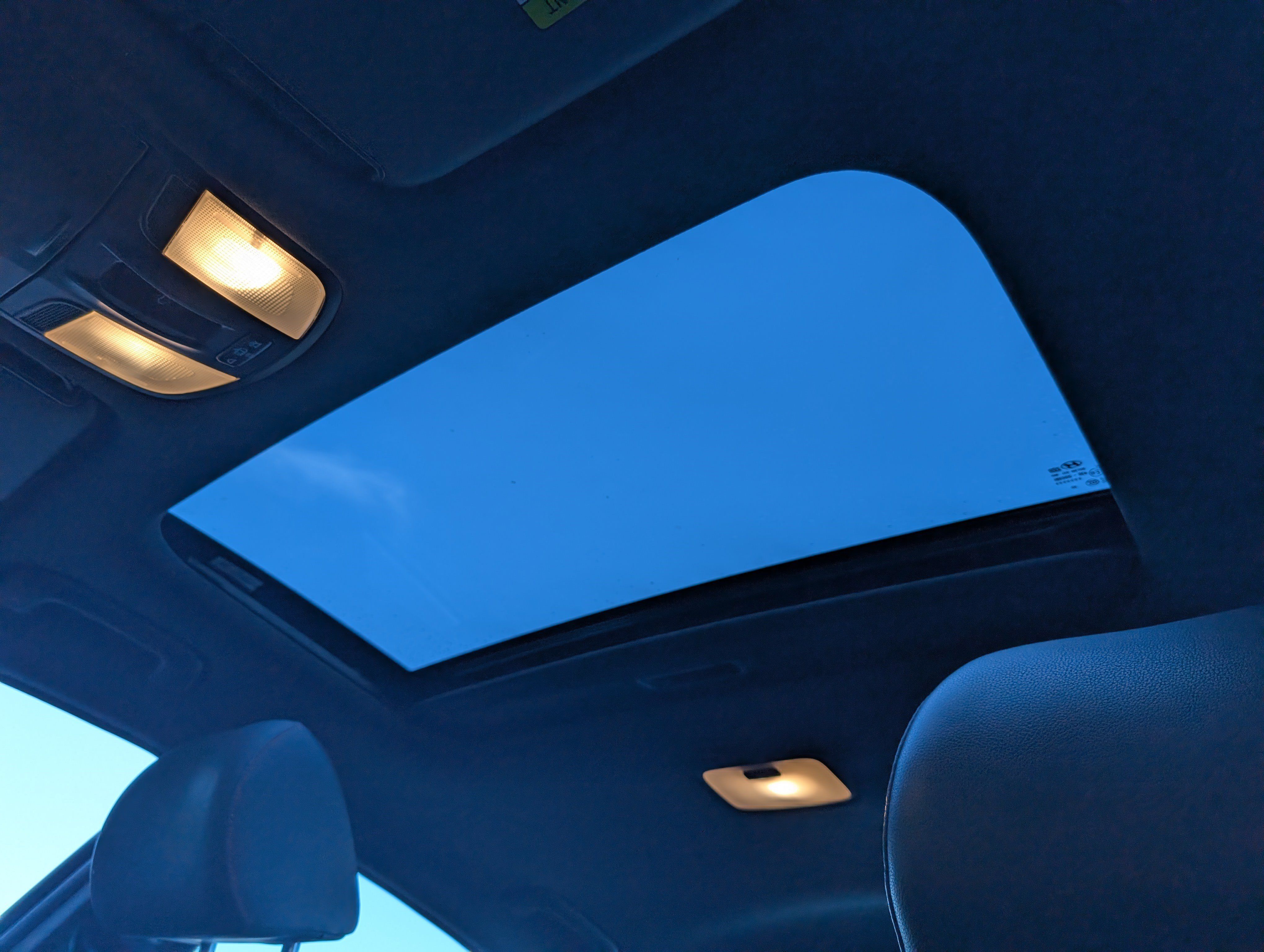 Used 2018 Hyundai Elantra Sport w/ Sport Premium Package 03 FWD image 15