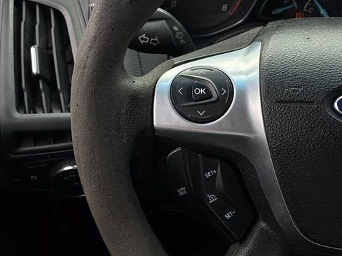 Used 2013 Ford Focus SE FWD image 21