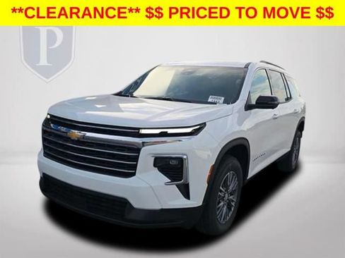 New 2026 Chevrolet Traverse LT w/ Driver Confidence Package FWD image 14