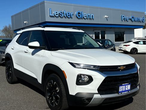 Certified 2023 Chevrolet TrailBlazer LT FWD image 2