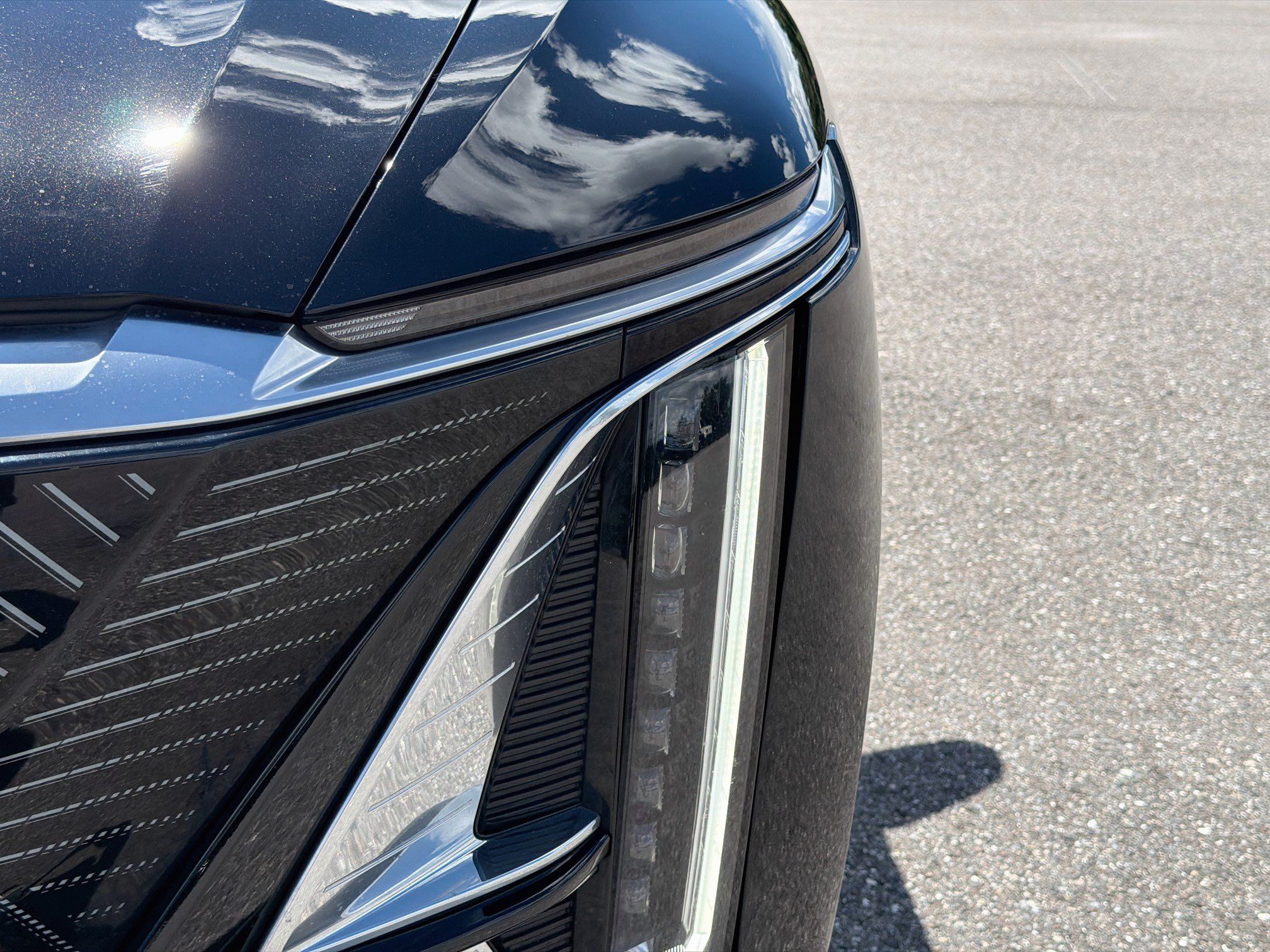 Used 2025 Cadillac Lyriq Luxury RWD image 9