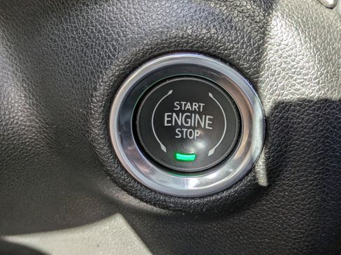 Used 2022 Chevrolet Silverado 1500 Custom image 22